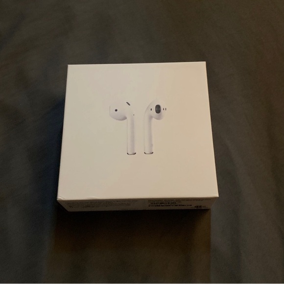 Apple AirPods with wireless charging